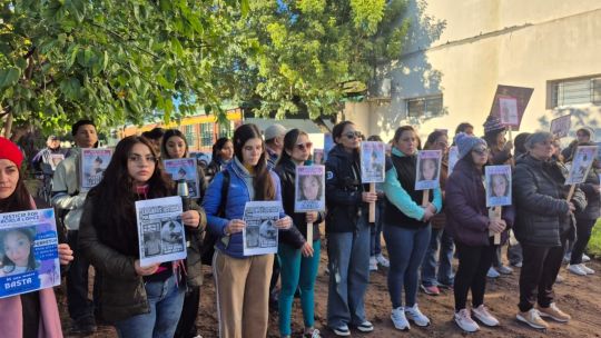 “Ella pedía ayuda”: la desgarradora marcha por Graciela López y las denuncias contra el policía acusado