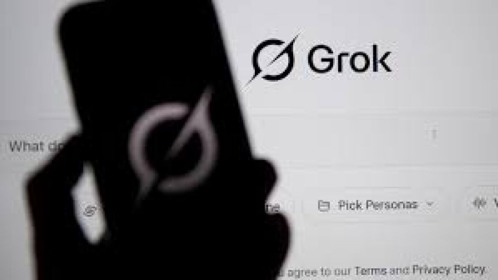 La Unión Europea prohibió la Inteligencia Artificial que generen imágenes sexuales.