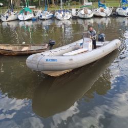 La respuesta del pescado fue excelente durante toda la jornada. Los ejemplares capturados oscilaron entre los 35 y 42 cm, mostrando además una notable vitalidad y combatividad. 
