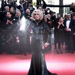 La actriz estadounidense Jane Fonda llega a la ceremonia de inauguración y a la proyección de la película "La Venus electrique" (El beso eléctrico) en la 79ª edición del Festival de Cine de Cannes, en Cannes, al sur de Francia. | Foto:Thibaud Moritz / AFP