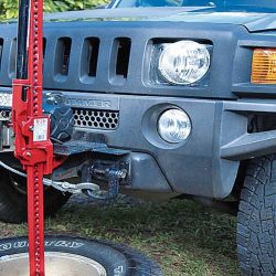 Hi-lift: de qué manera utilizarlo según la situación off road en el terreno.