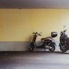 Motos