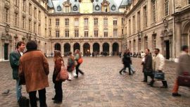 Protestas en Francia contra el aumento de matrículas universitarias a estudiantes extranjeros