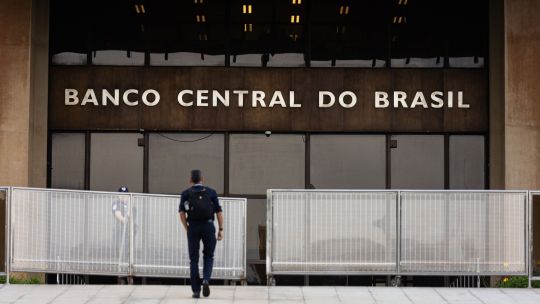 Falta de personal del Banco Central de Brasil debilita supervisión del sistema financiero