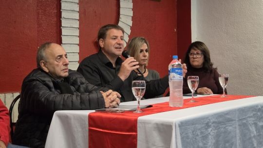 El “Ruso” Gvozdenovich activa comités y empieza a ordenar un armado halcón en la UCR Capital