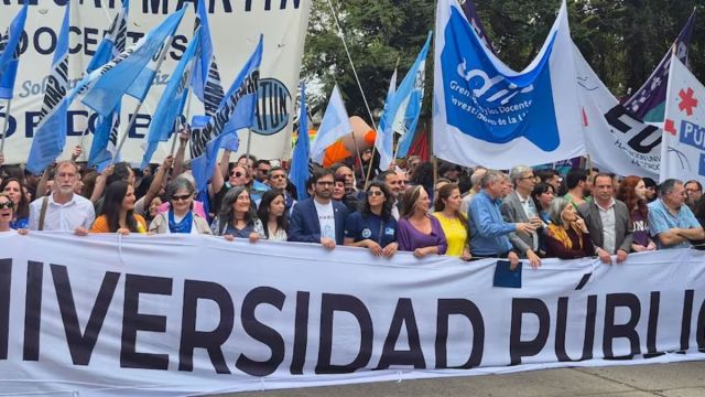 Cuarta Marcha Federal Universitaria en Córdoba: concentración a las 15 en Ciudad Universitaria y acto final en Patio Olmos