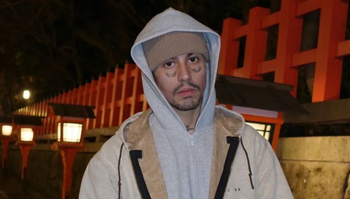 Duki fue denunciado por su tatuador: el motivo