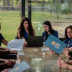 Meme Landivar: El cuerpo como mapa de información y sanación sistémica | Foto:CONTENTNOTICIAS