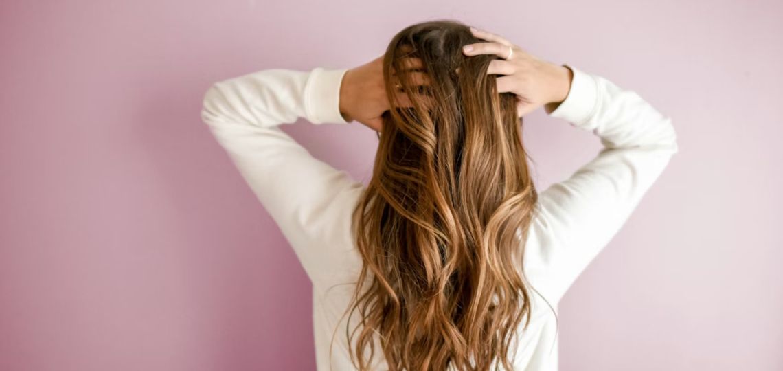 Glowlayage: ilumina tu pelo con la técnica que es tendencia en el 2026
