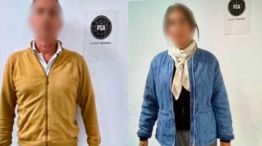 Escándalo en pleno vuelo: todo sobre la denuncia contra la pareja que tuvo sexo en el avión.