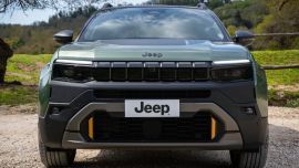 Jeep actualiza el Avenger: el SUV compacto estrena edición 85 aniversario