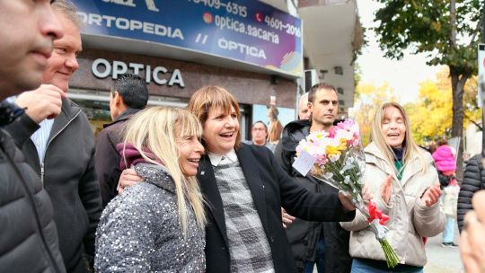 Patricia Bullrich criticó el estado del subte en modo campaña porteña