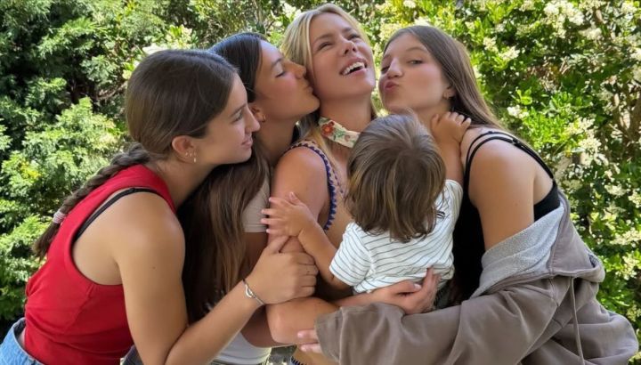 Todas las fotos del divertido viaje familiar de Nicole Neumann y sus hijos: show, parques y animales