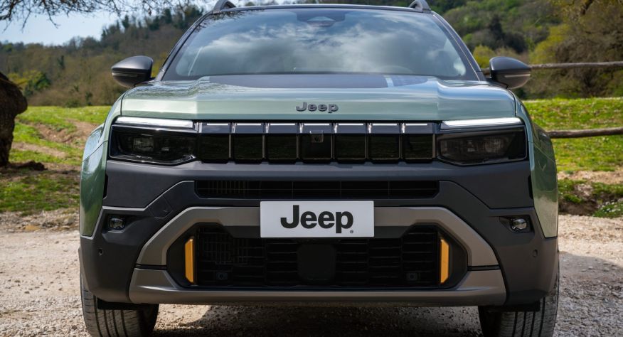 Jeep actualiza el Avenger: el SUV compacto estrena edición 85 aniversario