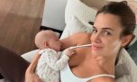 Así es la moderna máquina que usa Cami Homs para alimentar a su bebé, Aitana