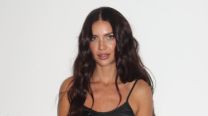 Zaira Nara se sumó al pijama style para un look urbano cómodo y canchero 