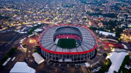 Imagen tomada con un dron del simbólico Estadio Azteca de la Ciudad de México, sede del partido inaugural de la Copa Mundial de la FIFA 2026, en la Ciudad de México, capital de México. México será coanfitrión de la Copa Mundial de la FIFA 2026 en junio y julio de este año, junto con Estados Unidos y Canadá, convirtiéndose en el primer país del mundo en albergar tres torneos de la Copa Mundial.