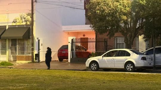 Otra tragedia en Córdoba: una nena de 5 años murió aplastada por el portón de su casa