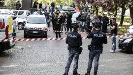 Terror en Italia: un auto atropelló a una multitud en Módena, el conductor estaba armado