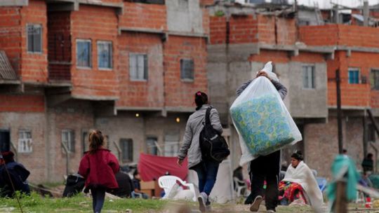 La UNC le responde al Indec de Milei: cómo es el Índice de Pobreza Multidimensional que medirá “más allá del ingreso”