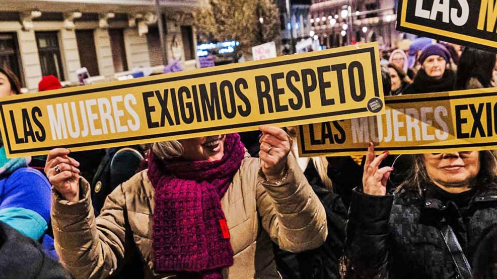 160526_marcha_mujer_protesta_femicidio_cedoc_g