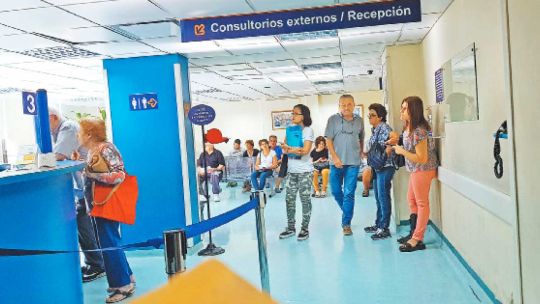 Nuevos recortes = menos salud y educación 
