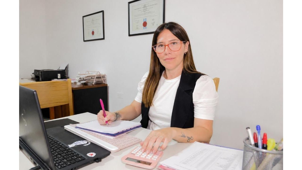 ¿Monotributo o Responsable Inscripto? Cómo elegir sin equivocarte | Foto:CONTENTNOTICIAS