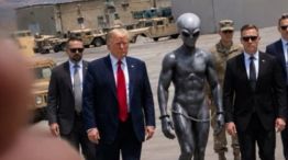 Trump y Alienigenas