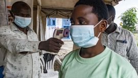 Qué se sabe sobre la epidemia de ébola en África: más de noventa muertos y la OMS alerta por "tiempos peligrosos"