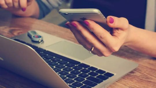 El avance de la comunicación y el marketing digital: “Una persona con una cámara te está moviendo un mercado gigantesco”