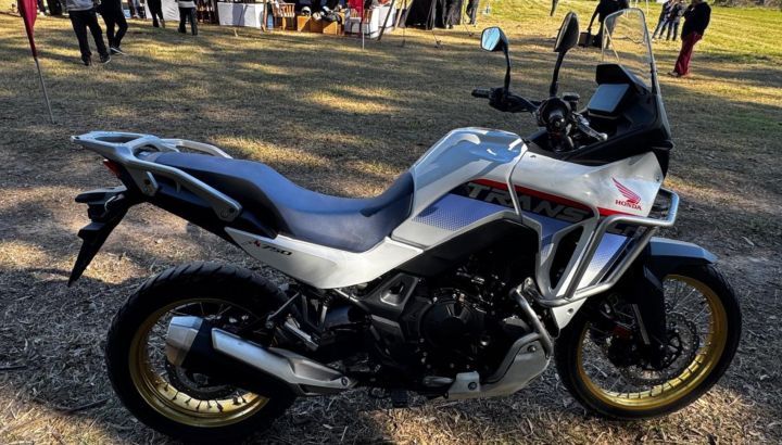 Honda Transalp 750 E-Clutch – Primer contacto off-road en Campana