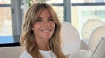María Belén Ludueña mostró una divertida postal sobre su maternidad: "Más manos por favor" 