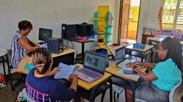 El 27% de los docentes en Latinoamérica tiene competencias digitales básicas.  