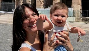 Ailén Cova y su hija Alaia