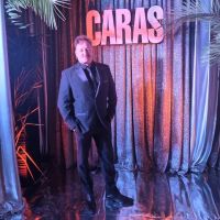 Fernando Leyendecker, entre el glamour y la vanguardia en la gala de Revista CARAS