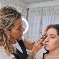 Maquillaje sin molde: cuando la belleza acompaña procesos y emociones