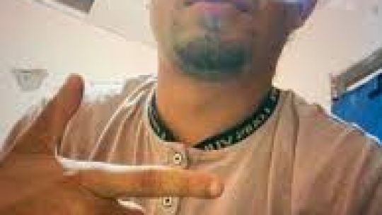 Buscan desesperadamente a un joven que desapareció tras salir de su casa