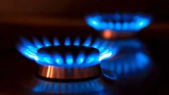 Crisis de gas en la industria: “Si hay demanda de parte de los usuarios residenciales, se lo van a cortar rápidamente a las empresas”
