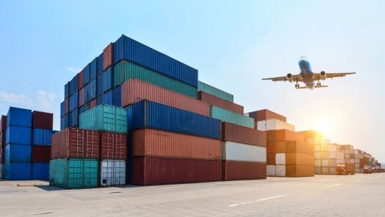 Argentina's exports surge, trade surplus topped US$2.7 billion in April