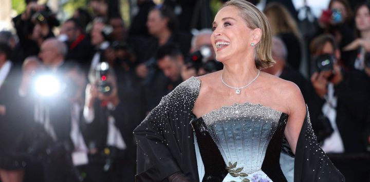 La actriz estadounidense Sharon Stone llega a la proyección de la película "Fjord" en la 79ª edición del Festival de Cine de Cannes, en Cannes, al sur de Francia.