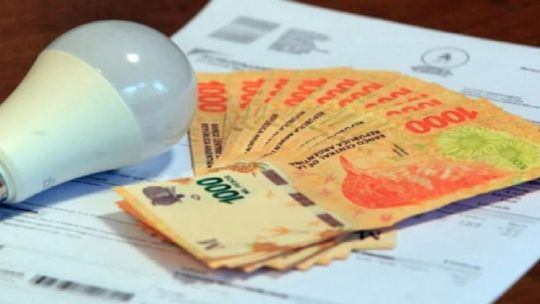 El gobernador de Corrientes cruzó a Nación: "Abastecemos a cinco provincias y la luz es cara"