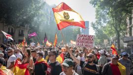 Miles marcharon en Madrid para exigir la renuncia de Pedro Sánchez y un adelanto electoral
