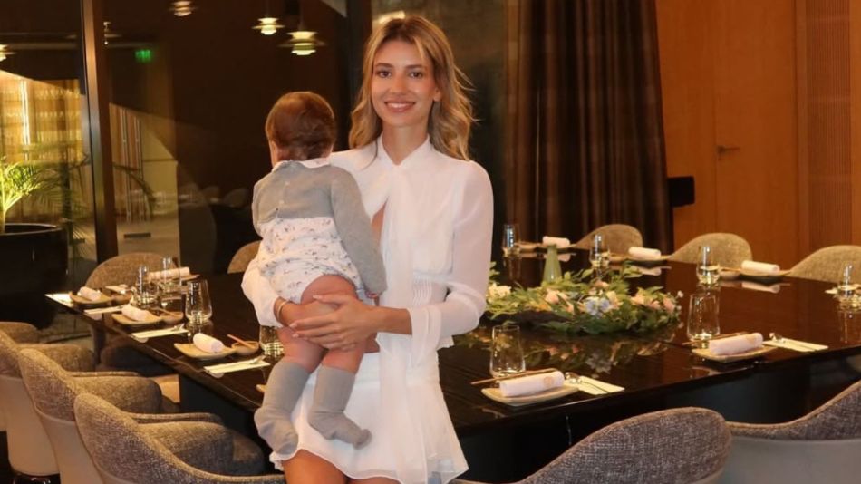 Angie Landaburu y su hijo, Alessandro