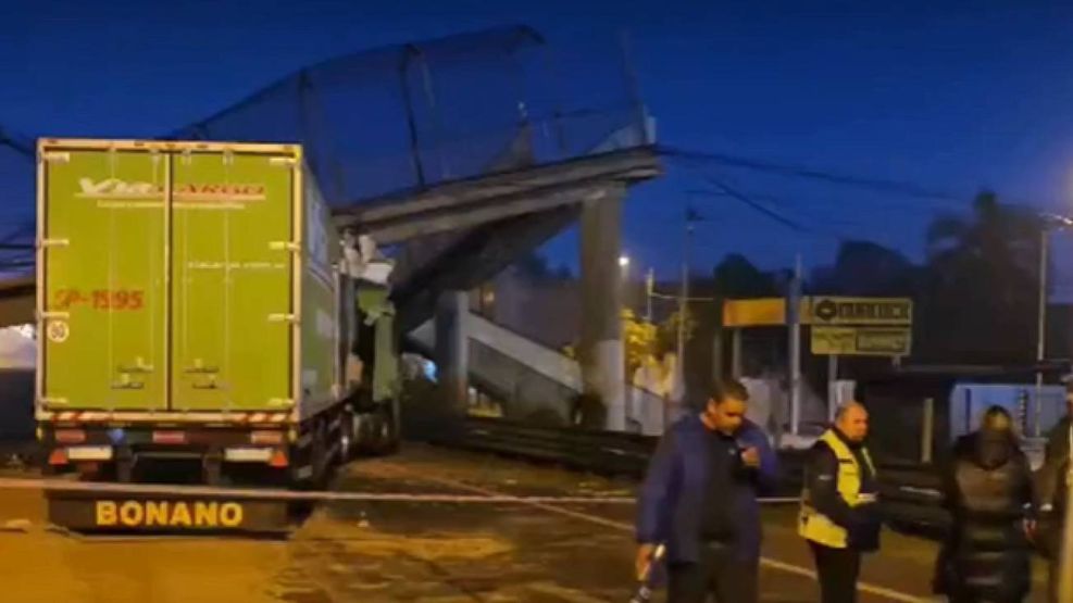 Cayó un puente sobre la Panamericana en Escobar 23052026