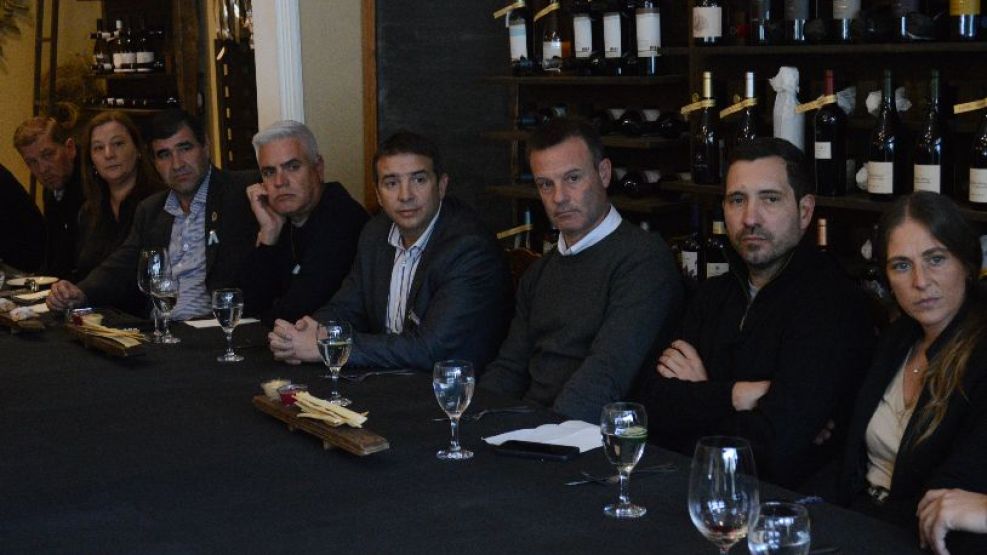 mesa chica intendentes mayo 2026