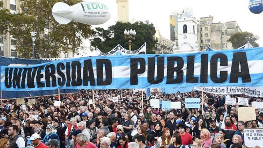 Deprimidos y enojados, y aún sin salida