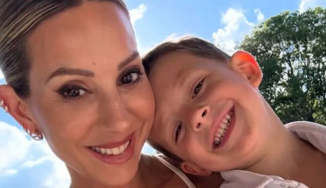 Noelia Marzol y su hijo Donatello