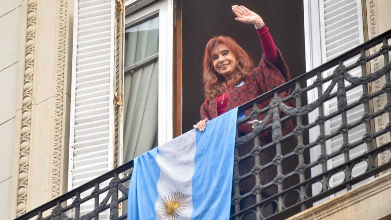 José Manuel Ubeira defendió en "QR!" a Cristina Kirchner y aseguró: "La solución para ella es política"