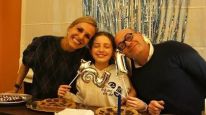 Denise Dumas y Campi junto a su hija Francesca