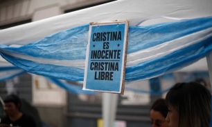 25 de mayo frente al departamento de Cristina Kirchner 25052026